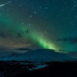 Meteors and Northern Lights over Snæfellsnes glacier, Iceland – Feb 20th, 2015 – © Diana Robinson (https://www.flickr.com/photos/dianasch/)